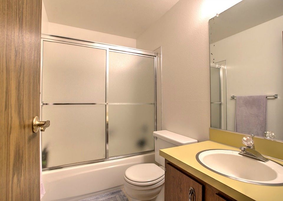 1st image of 9805 NE 124th St #505