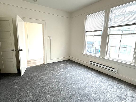 4th image of 31-43 Houston St #37