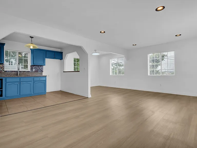 1672 N Soto St — Photo 7