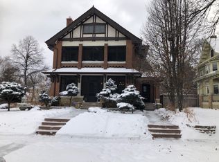 684 Lincoln Ave, Saint Paul, MN 55105