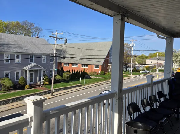 121 Legris Ave Floor 2, West Warwick, RI 02893