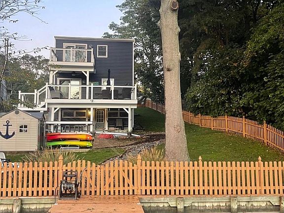 5th image of 787 Powhatan Beach Rd