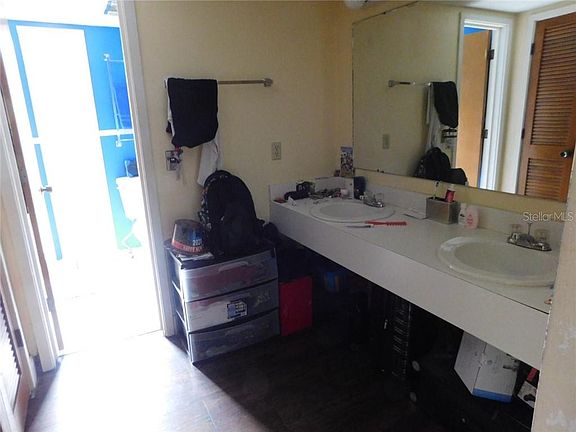 3rd image of 815 Pinewood Ct #3125