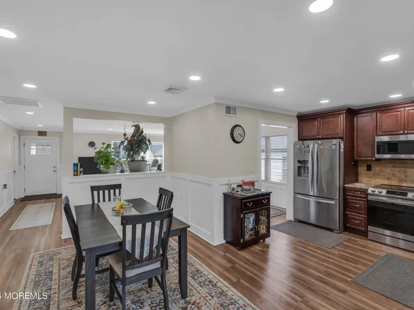 5 Sandhurst Street, Manchester, NJ 08759