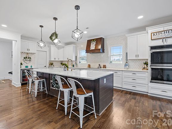 4th image of 3907 Lawyers Rd