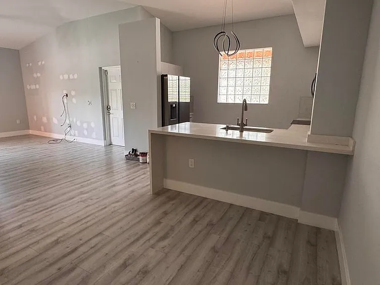 6936 SW 39th St #D203 — Photo 2