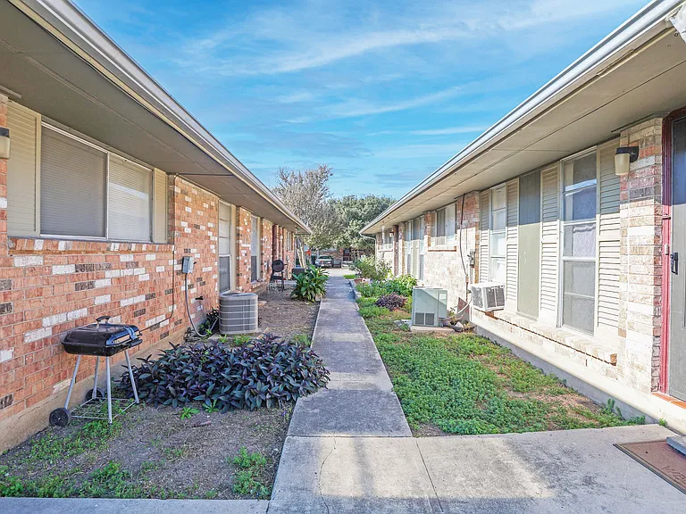 4827 Explorer Dr — Photo 11