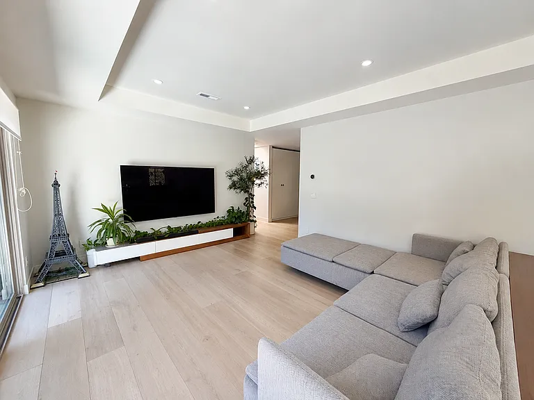 4057 Amaranta Ave — Photo 19