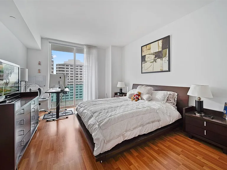 950 Brickell Bay Dr #1211 — Photo 15