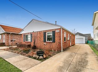 1178 Lander Rd, Mayfield Heights, OH 44124