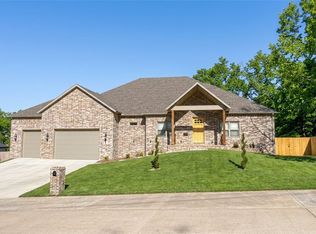 12412 Wildwood Dr, Rogers, AR 72756