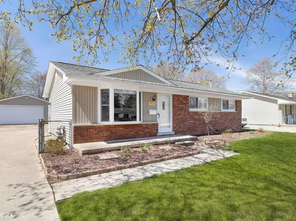 70535 Karen St, Richmond, MI 48062