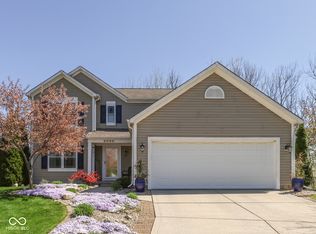1269 Burr Oak Cir, Greenwood, IN