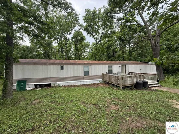 24235 Blueberry Ln, Warsaw, MO 65355