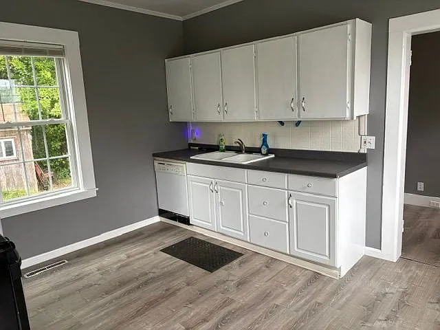 2 bed, 1.0 bath, 1200 sqft, $2,000 — Photo 2