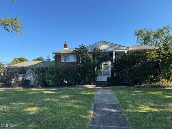 24051 Columbus Rd, Bedford Heights, OH 44146