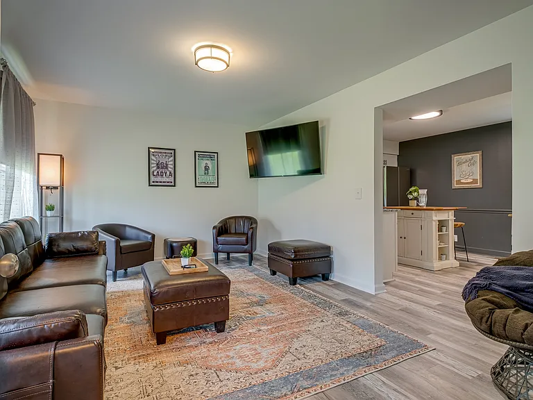 179 Anderson Ln #B — Photo 4