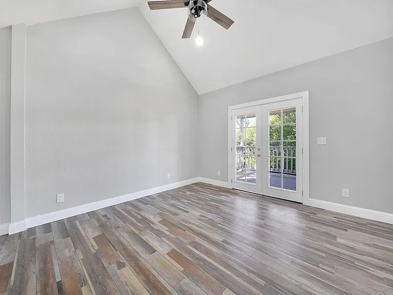 153 Badger St — Photo 8