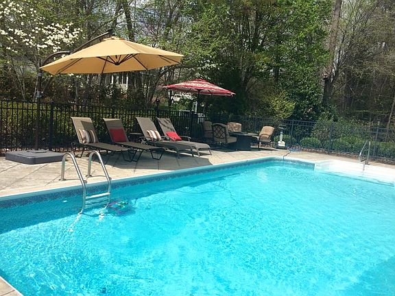 In ground, Saltwater pool