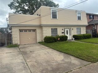 4713 Shores Dr, Metairie, LA 70006