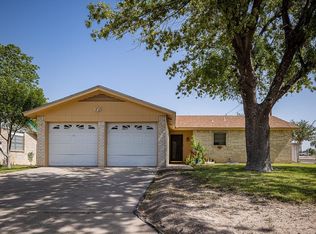 101 Paloma Dr, Del Rio, TX 78840