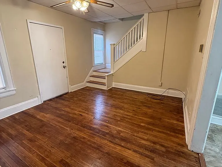 917 Carte St — Photo 3