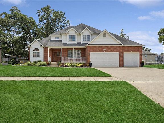 2nd image of 7129 Boardwalk Cir