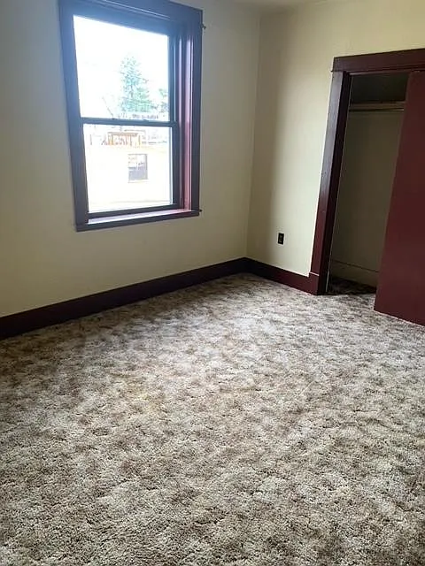 3 bed, 1200 sqft, $935 — Photo 3