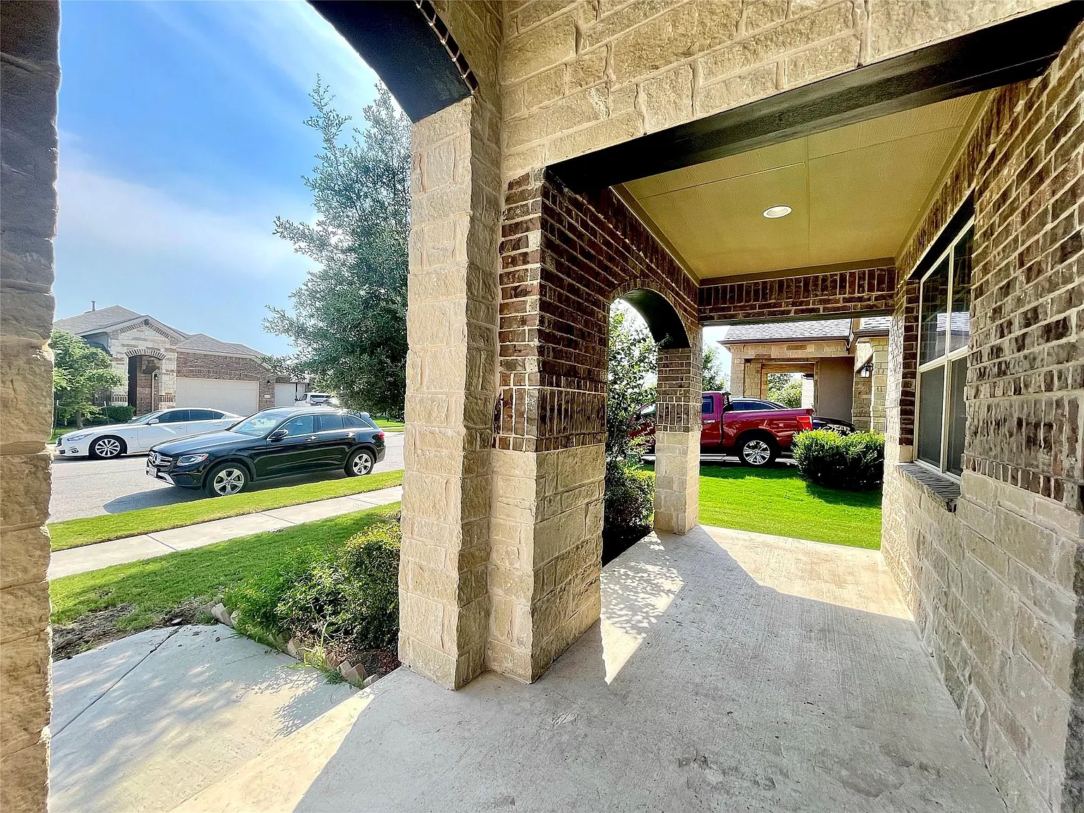 3 bed, 2.0 bath, 1721 sqft, $2,250 — Photo 4