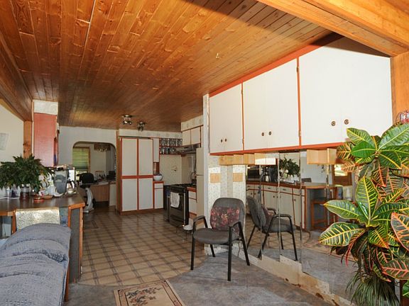 4th image of 23630 SE 440th St