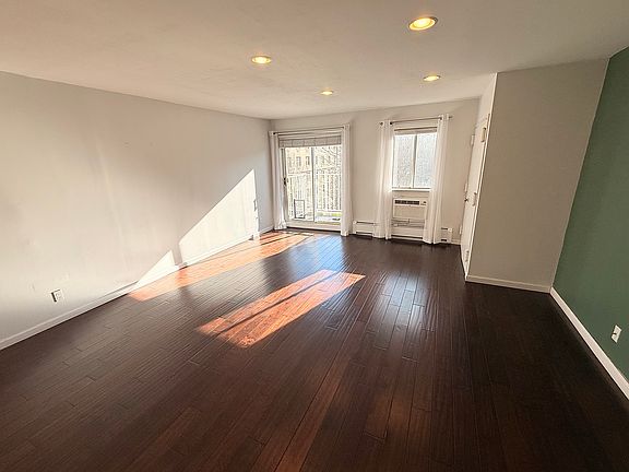 5th image of 6 New Ln APT 4B