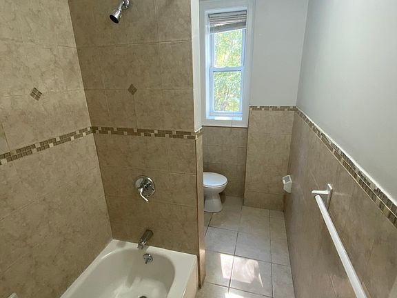 5th image of 1062 W Side Ave APT 11