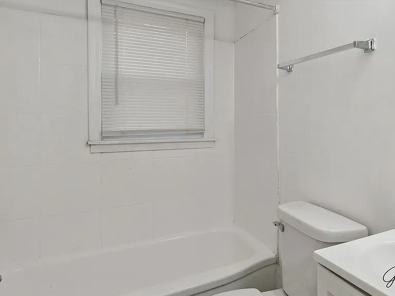Puritan Manor — Photo 15