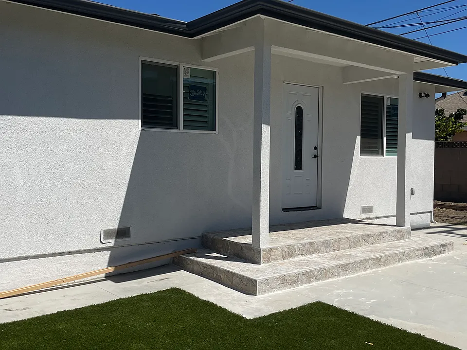 13272 Nina Pl