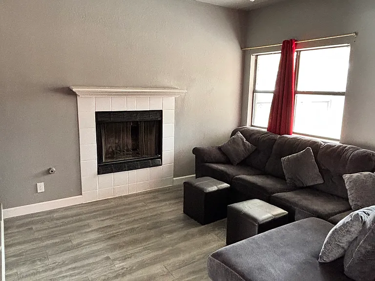 11608 Norman Montion Dr — Photo 30