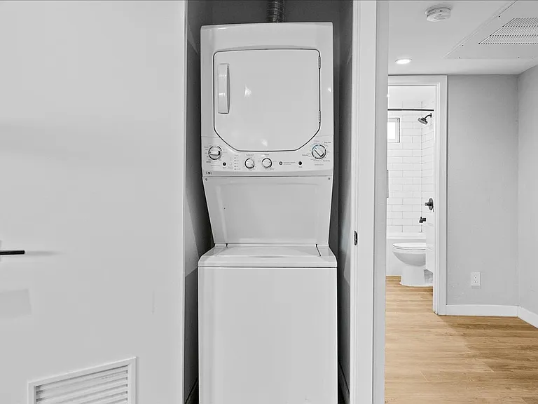 941 N Normandie Ave #3 — Photo 5