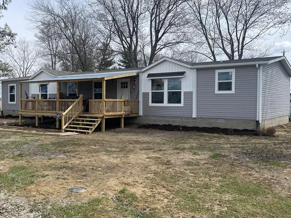 319 N Main St, Frankfort, OH 45628