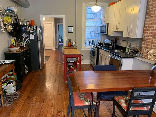 2121 E Pratt St #1 — Photo 2