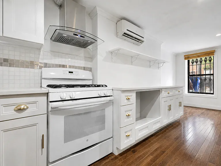 308 Clifton Pl #1 — Photo 3