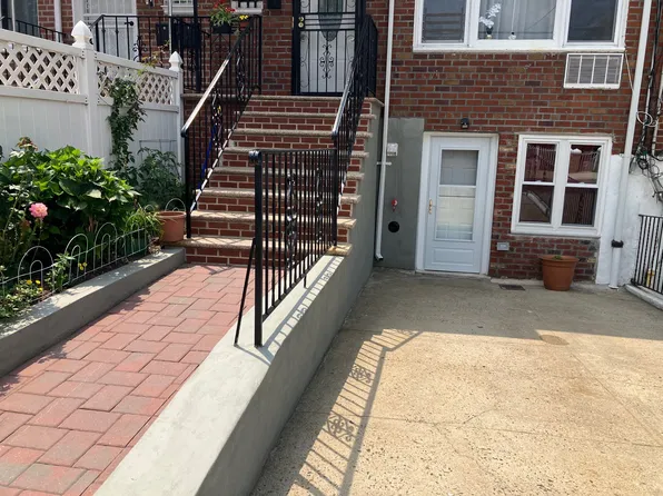 (undisclosed Address), East Elmhurst, NY 11369