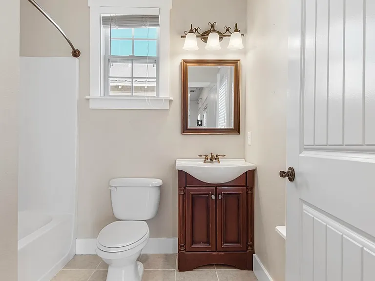 5806 Jasmine Ct — Photo 14