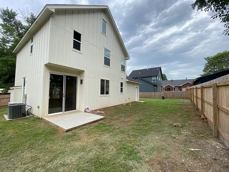 307 S Atoka Ave — Photo 25
