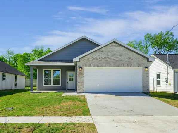 2309 Mill St, Greenville, TX 75401