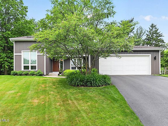 2nd image of 2707 Rexton Ridge Cir