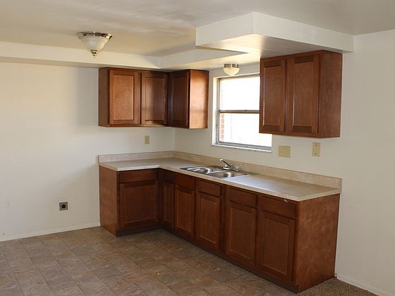 2nd image of 6523 Glen Ivy Dr