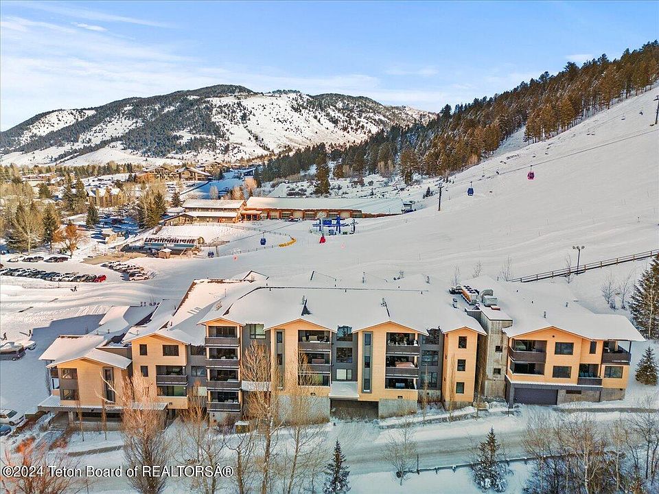 680 S Cache St Jackson WY Zillow