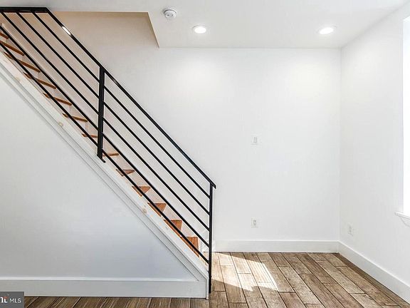 4th image of 2230 N Mutter St