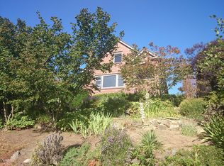 3043 26th Ave W, Seattle, WA 98199