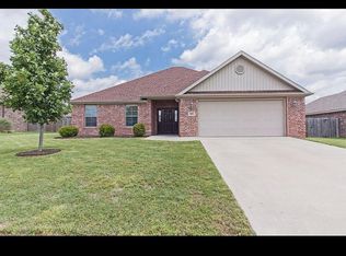451 Sorrento Dr, Centerton, AR 72719