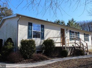 185 Meadow Ln, Abbottstown, PA 17301